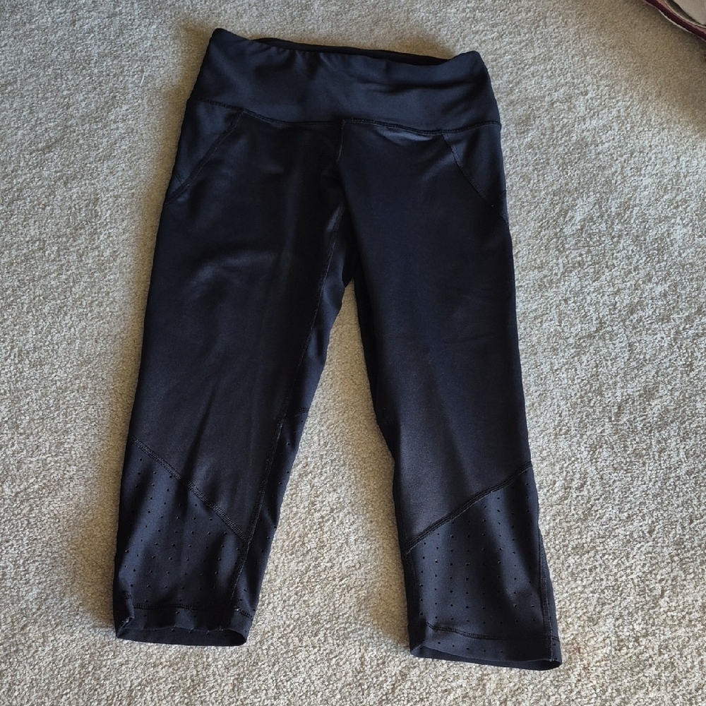 Reflex Black Athletic Capri Pants